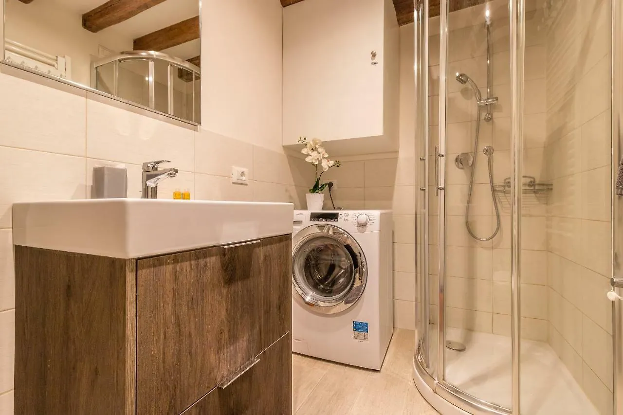 Ramo Delle Moschette Apartment Venice Италия